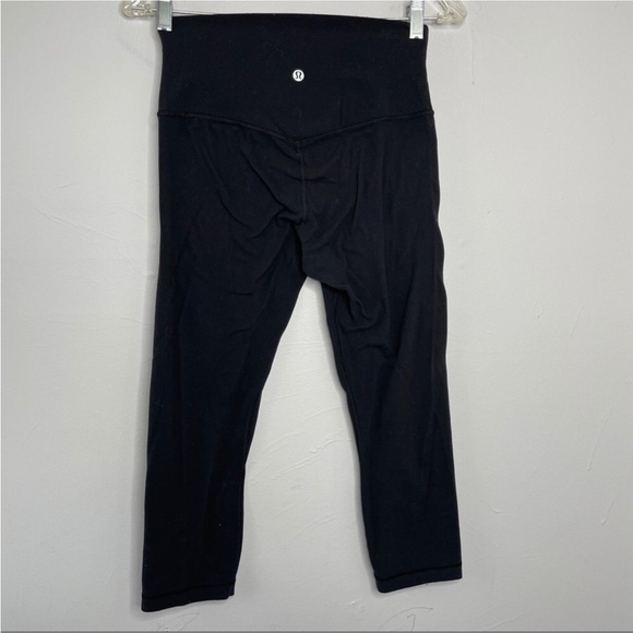 LULULEMON Align HR Crop 21” Black Capri Leggings Size 10 - Picture 3 of 9